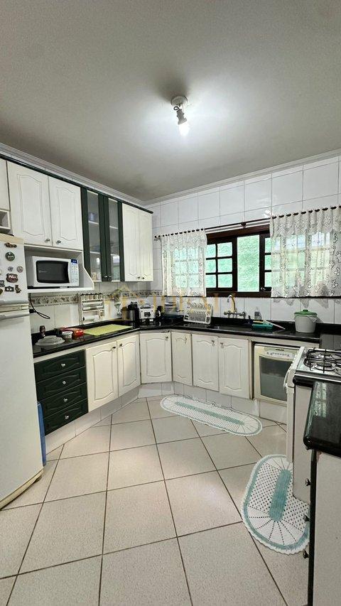 CASA EM CONDOMINIO FECHADO DE MAIRIPORA ACEITA FINANCIAMENTO  ALAMEDA IMPERATRIZ LEOPOLDINA Mairiporã - 