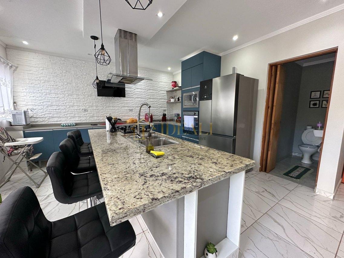 Bela Casa a Venda em Terra Preta. Mairiporã-SP - Mairiporã - 