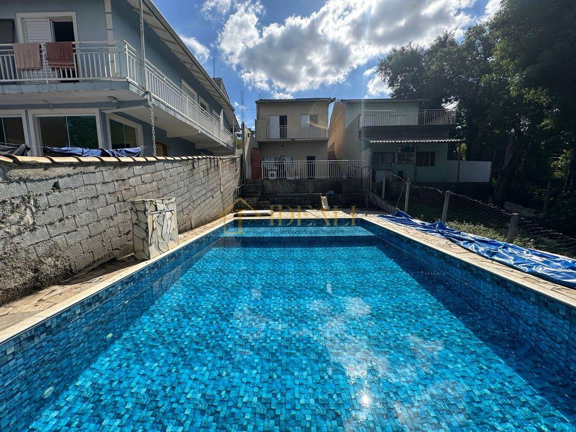 Bela Casa a Venda em Terra Preta. Mairiporã-SP - Mairiporã - 