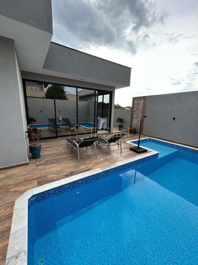 Casa térrea em condomínio de alto padrão Terras de Atibaia  Atibaia - 