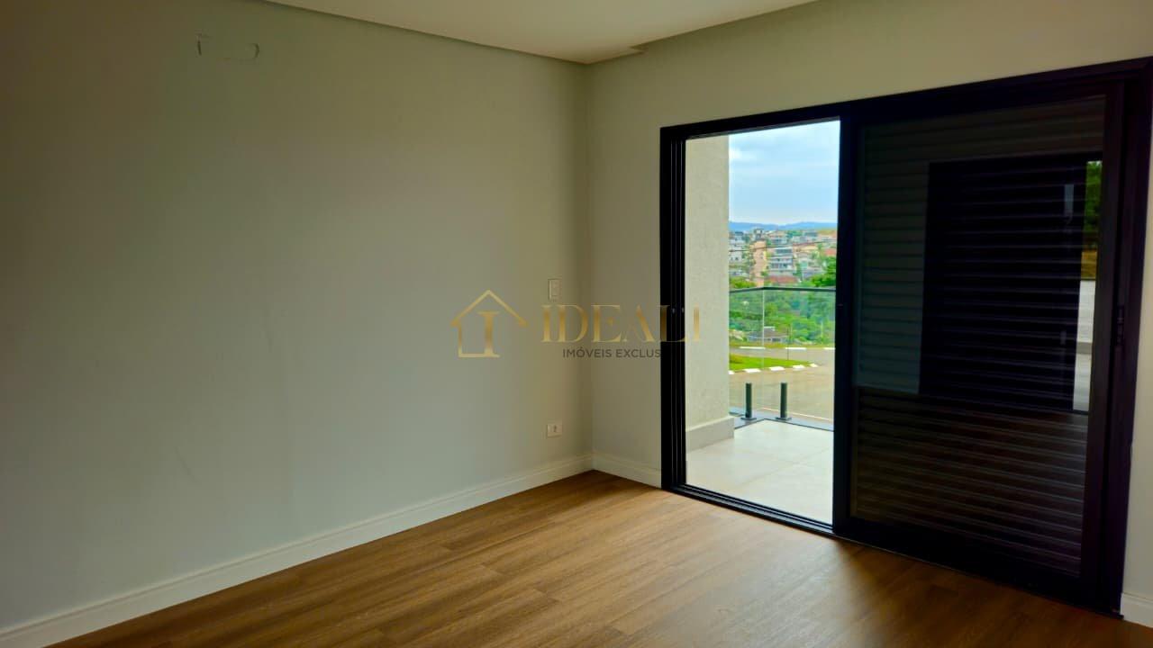 Casa de alto padrão em condomínio shambala 3 com 4 suítes, piscina com hidro  Atibaia - 