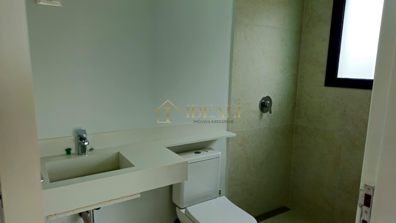 Casa de alto padrão em condomínio shambala 3 com 4 suítes, piscina com hidro  Atibaia - 