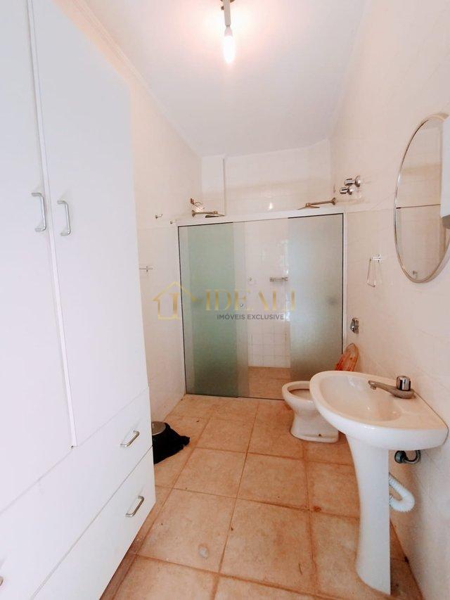 Linda casa Jd. Paulista, ampla, vista maravilhosa, bairro nobre, estuda permuta até 50%  Atibaia - 