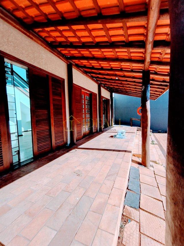 Linda casa Jd. Paulista, ampla, vista maravilhosa, bairro nobre, estuda permuta até 50%  Atibaia - 