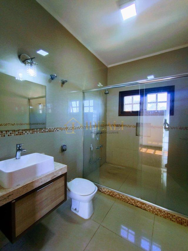 Linda casa Jd. Paulista, ampla, vista maravilhosa, bairro nobre, estuda permuta até 50%  Atibaia - 