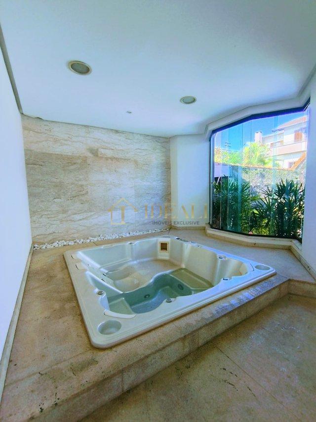 Linda casa Jd. Paulista, ampla, vista maravilhosa, bairro nobre, estuda permuta até 50%  Atibaia - 