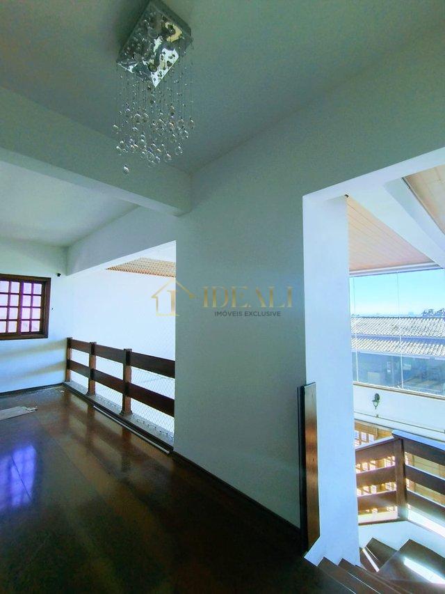 Linda casa Jd. Paulista, ampla, vista maravilhosa, bairro nobre, estuda permuta até 50%  Atibaia - 