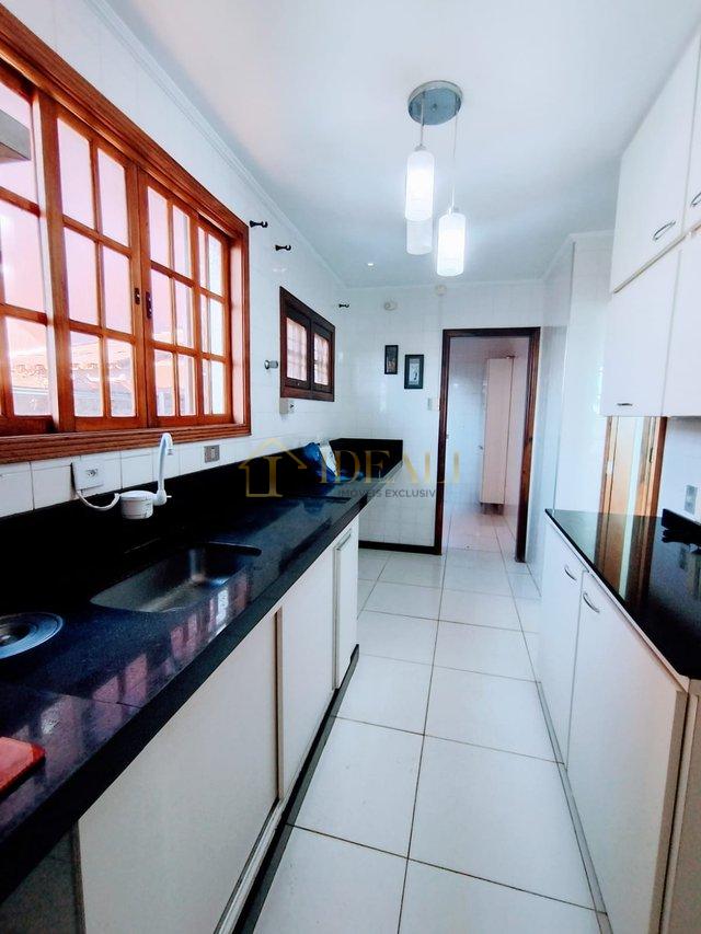 Linda casa Jd. Paulista, ampla, vista maravilhosa, bairro nobre, estuda permuta até 50%  Atibaia - 