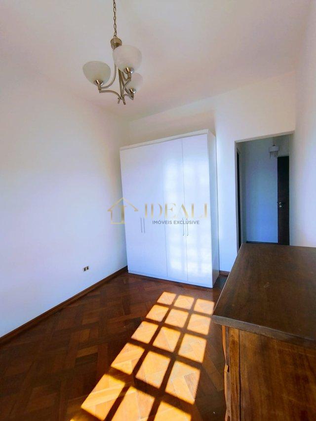 Linda casa Jd. Paulista, ampla, vista maravilhosa, bairro nobre, estuda permuta até 50%  Atibaia - 