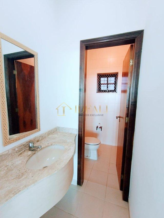 Linda casa Jd. Paulista, ampla, vista maravilhosa, bairro nobre, estuda permuta até 50%  Atibaia - 