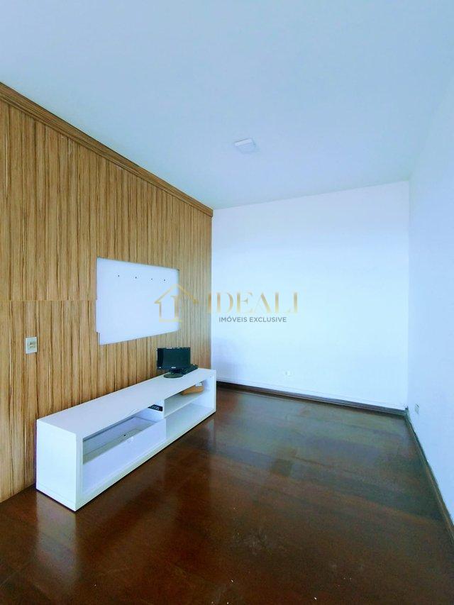 Linda casa Jd. Paulista, ampla, vista maravilhosa, bairro nobre, estuda permuta até 50%  Atibaia - 