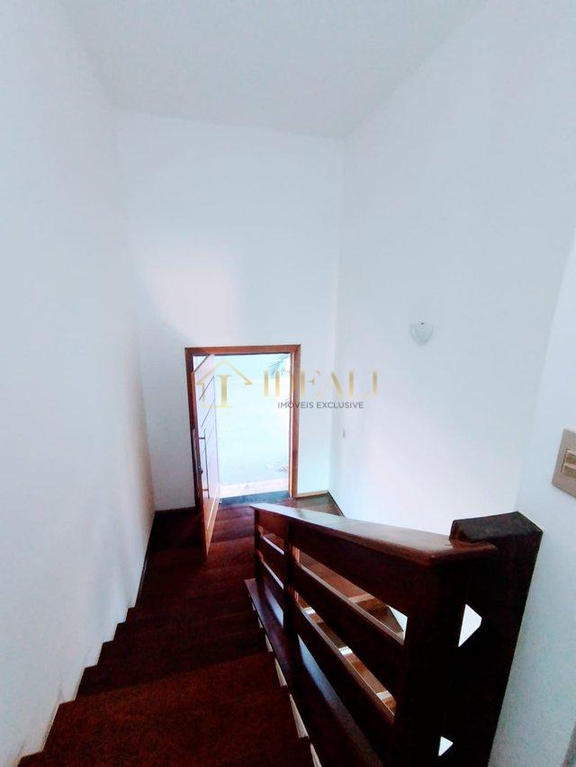 Linda casa Jd. Paulista, ampla, vista maravilhosa, bairro nobre, estuda permuta até 50%  Atibaia - 