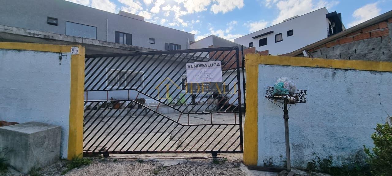 Casa para investidores à venda, com 3 kitinetes já alugadas  Atibaia - 