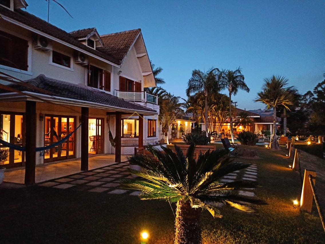 MARAVILHOSA CHÁCARA MOBILIADA, PÉ NA ÁGUA NA REPRESA  JOANOPOLIS - 