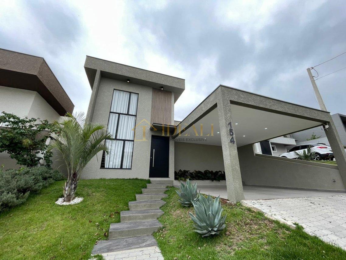 Casa no Condomínio Terras de Atibaia com 3 suítes e piscina  Atibaia - 