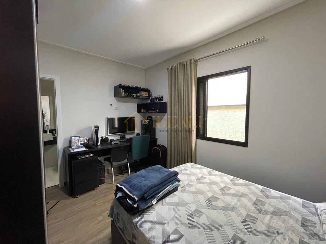 Casa no Condomínio Terras de Atibaia com 3 suítes e piscina  Atibaia - 