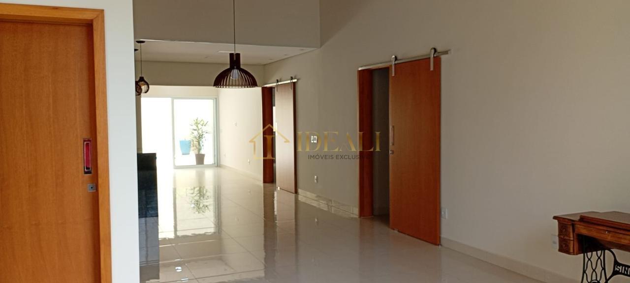 Casa de Alto padrão de frente para o lago do condomínio Reserva  Atibaia - 