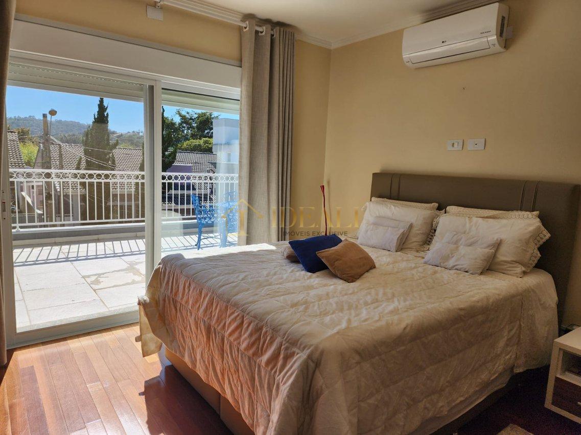 Linda casa em condomínio fechado, alto padrão, dentro da cidade, perto de tudo e da Lucas  Atibaia - 