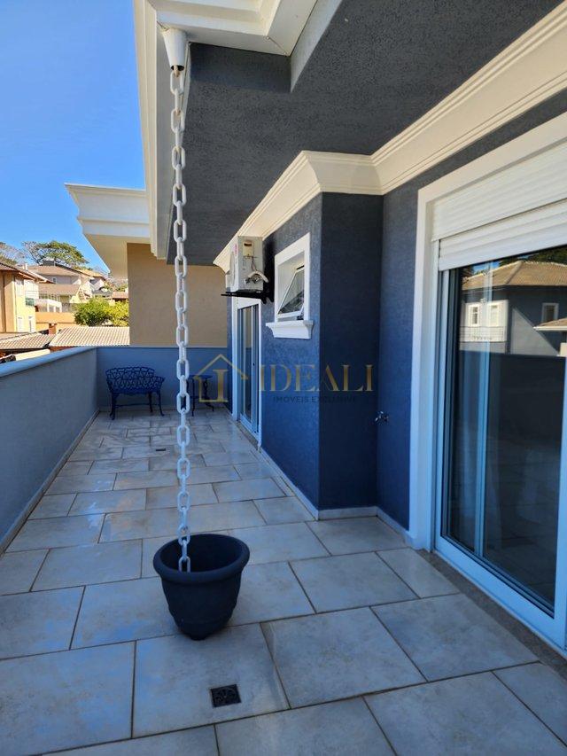 Linda casa em condomínio fechado, alto padrão, dentro da cidade, perto de tudo e da Lucas  Atibaia - 