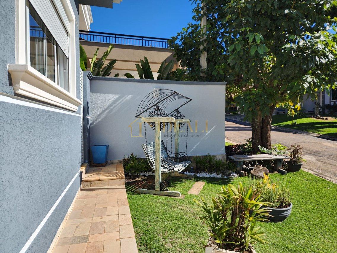 Linda casa em condomínio fechado, alto padrão, dentro da cidade, perto de tudo e da Lucas  Atibaia - 