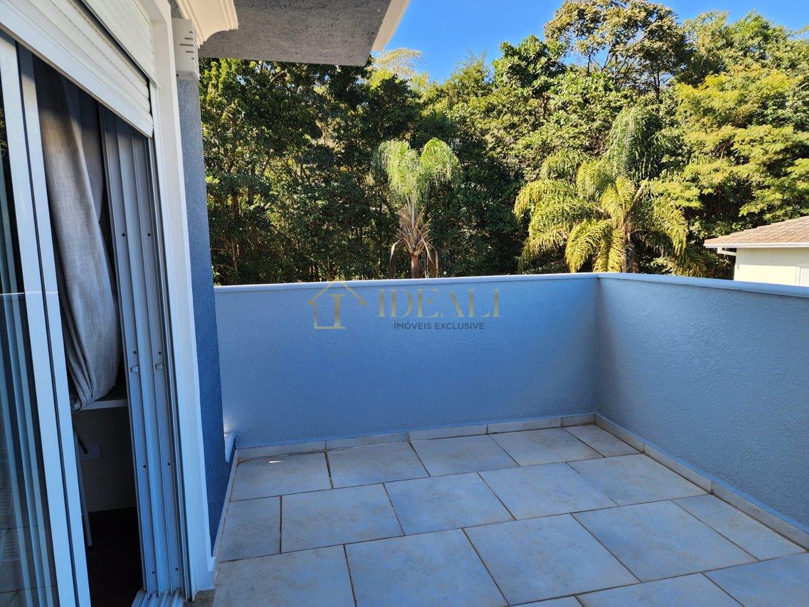 Linda casa em condomínio fechado, alto padrão, dentro da cidade, perto de tudo e da Lucas  Atibaia - 