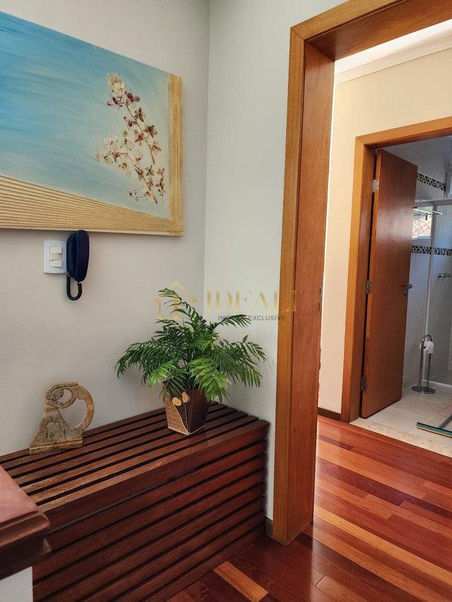 Linda casa em condomínio fechado, alto padrão, dentro da cidade, perto de tudo e da Lucas  Atibaia - 