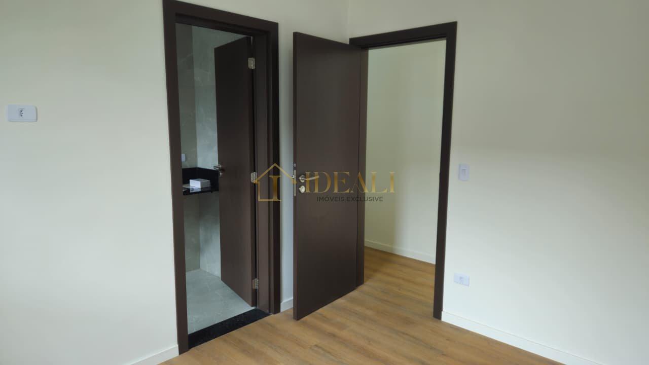 Casa de Alto Padrão no Condomínio Shamballa III – Atibaia  Preço: R$ 1.750.000  Atibaia - 