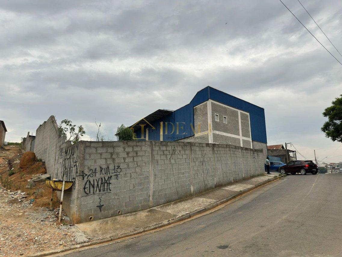 Galpão Amplo com 3.500 m² — Estrutura versátil para operações de alto desempenh  - - 