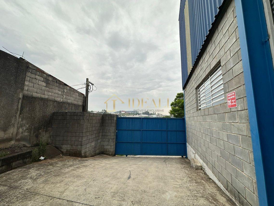 Galpão Amplo com 3.500 m² — Estrutura versátil para operações de alto desempenh  - - 
