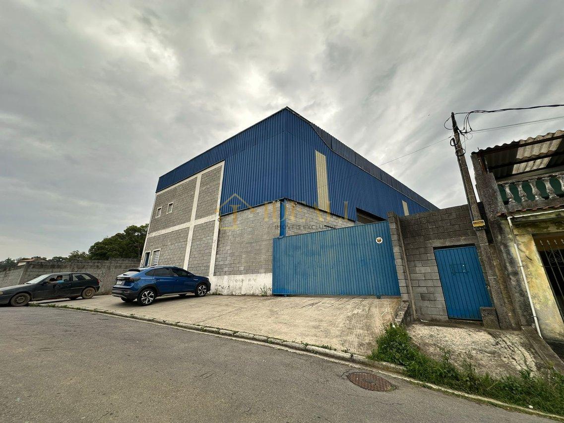 Galpão Amplo com 3.500 m² — Estrutura versátil para operações de alto desempenh  - - 