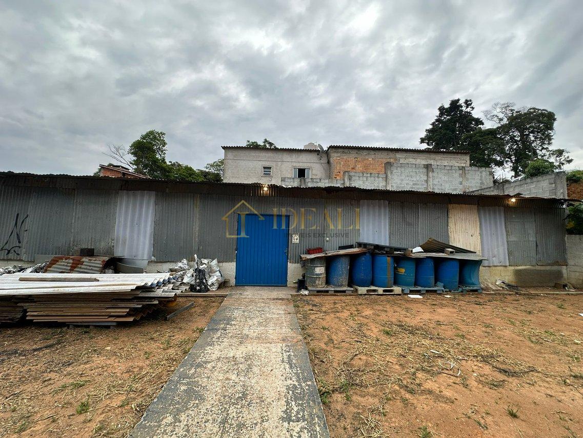 Galpão Amplo com 3.500 m² — Estrutura versátil para operações de alto desempenh  - - 