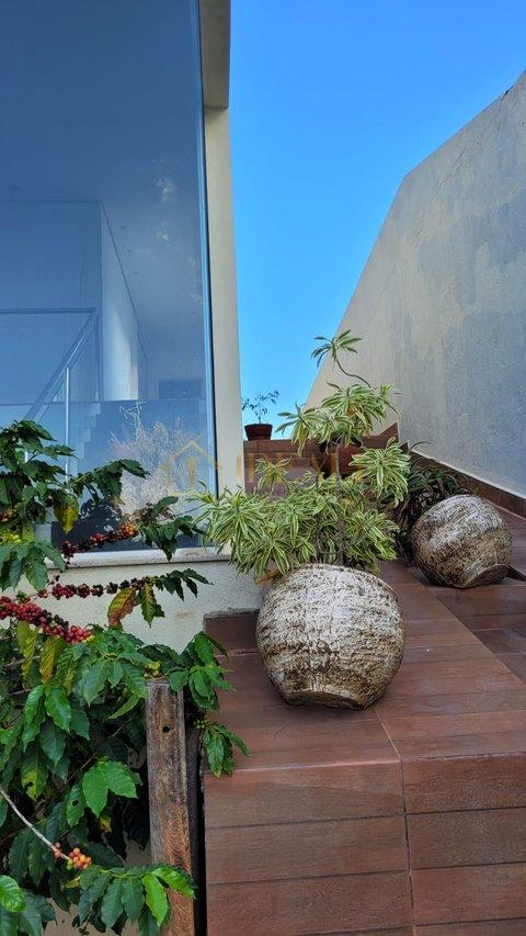 Maravilhoso sobrado de alto padrão, em condomínio fechado próx. da Av. Santana e da Lucas  Atibaia - 