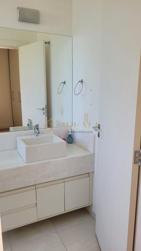 Maravilhoso sobrado de alto padrão, em condomínio fechado próx. da Av. Santana e da Lucas  Atibaia - 