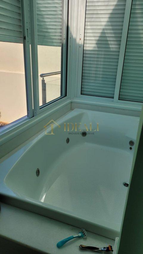 Maravilhoso sobrado de alto padrão, em condomínio fechado próx. da Av. Santana e da Lucas  Atibaia - 