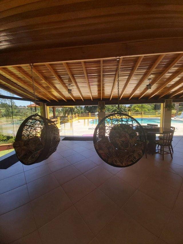 Imóvel de veraneio com estrutura para lazer, moradia e hóspedes  Piracaia - 