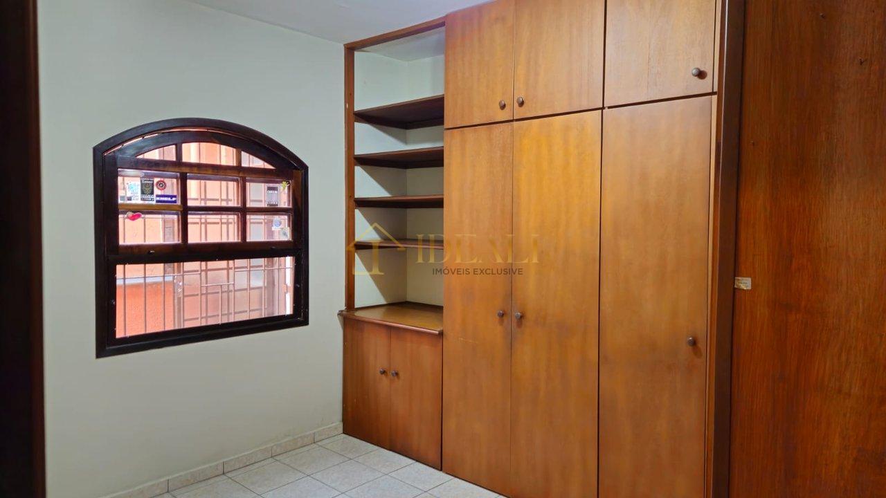 Casa térrea em Atibaia com 3 dormitórios  Atibaia - 