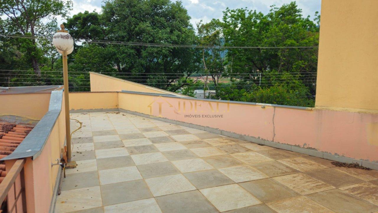 Casa térrea em Atibaia com 3 dormitórios  Atibaia - 