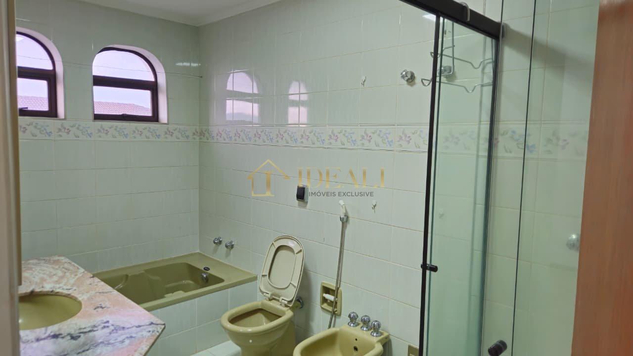 Apartamento amplo em Atibaia com 4 dormitórios  Atibaia - 