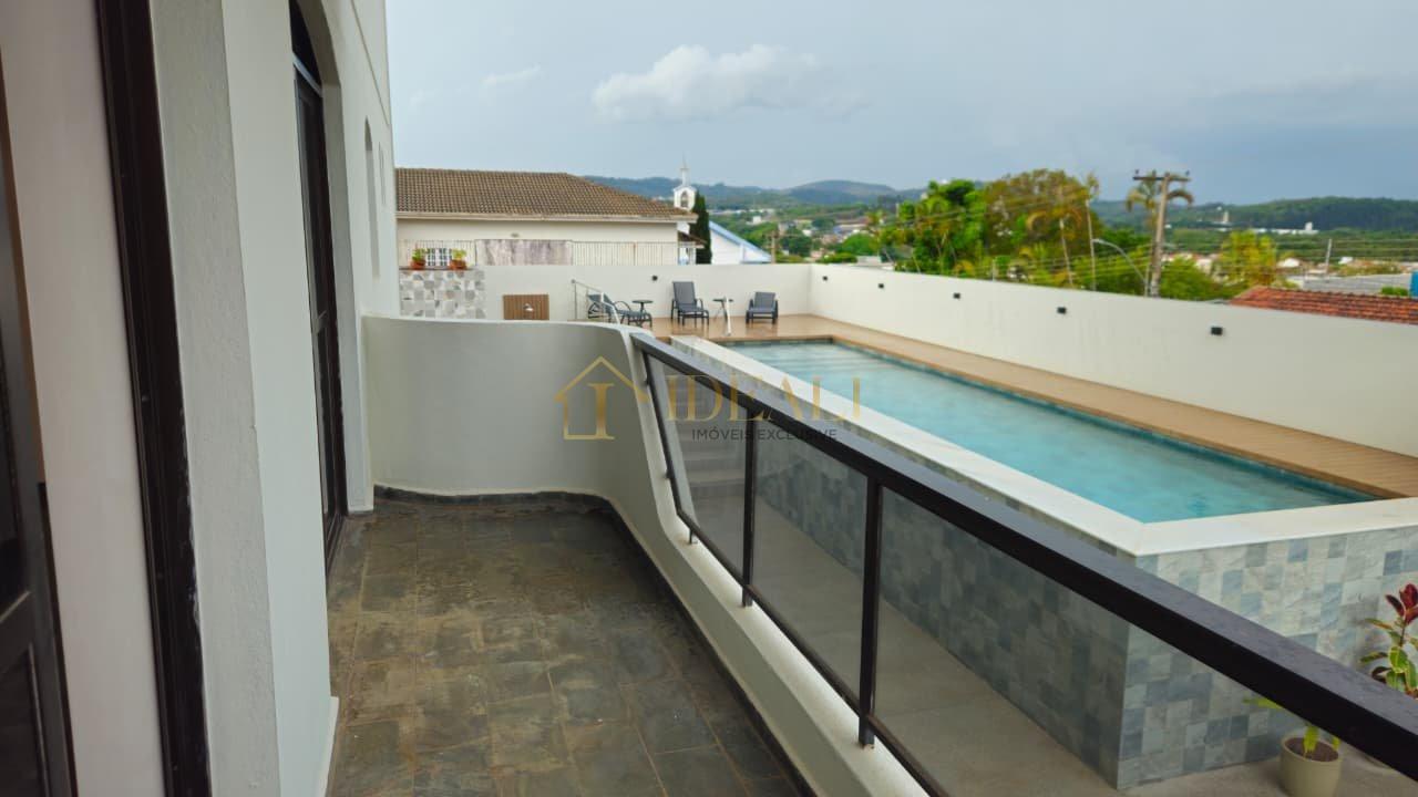 Apartamento amplo em Atibaia com 4 dormitórios  Atibaia - 