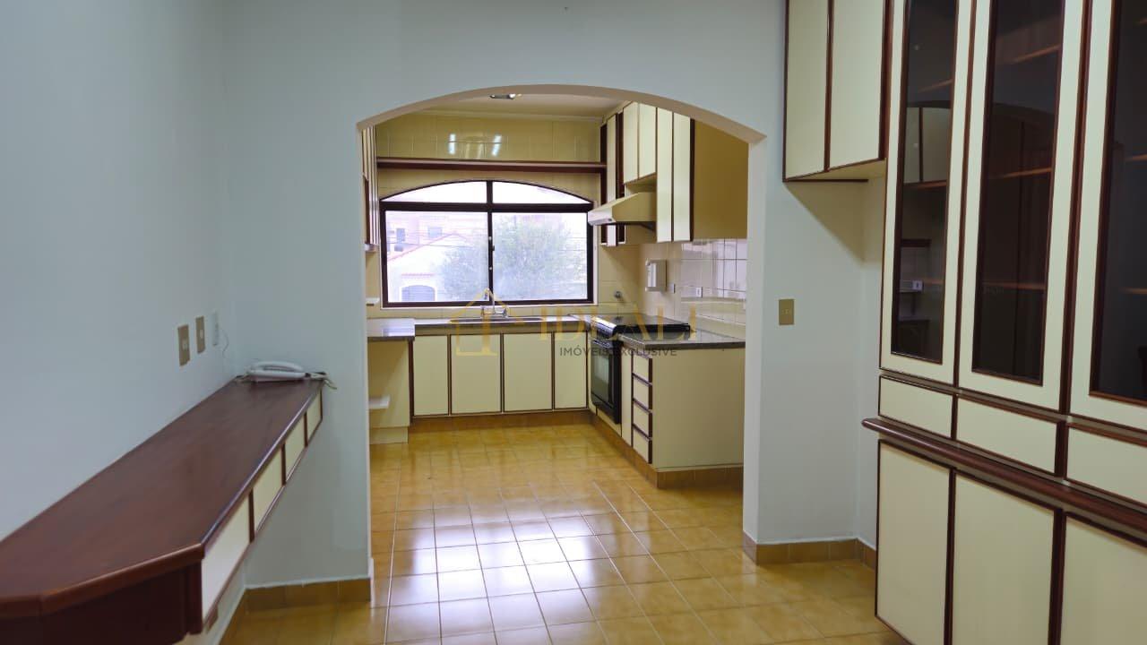 Apartamento amplo em Atibaia com 4 dormitórios  Atibaia - 