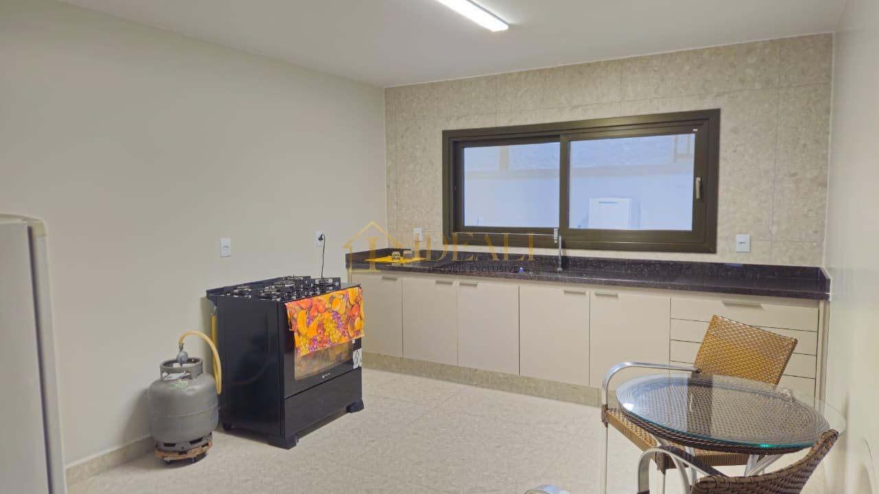 Apartamento amplo em Atibaia com 4 dormitórios  Atibaia - 