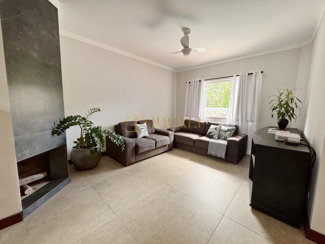 Linda casa na Vila Giglio, vista maravilhosa, a 2 quadras da Lucas  Atibaia - 