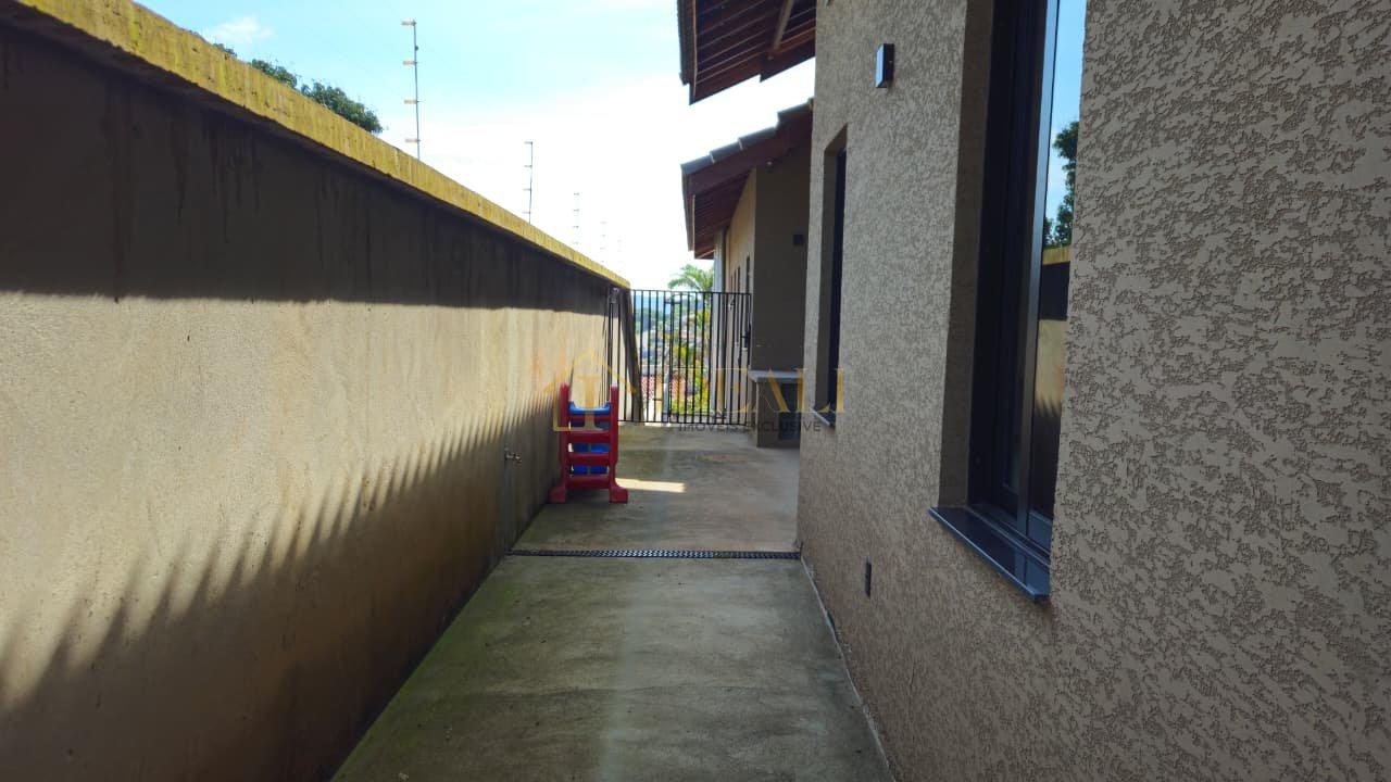 Casa de alto padrão em Atibaia - centro com 3 suítes  Atibaia - 