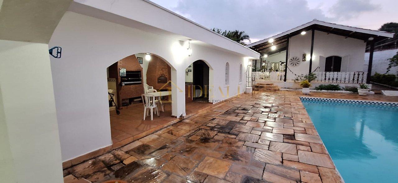 Linda casa na Vila Giglio, vista maravilhosa, próxima da Lucas  Atibaia - 