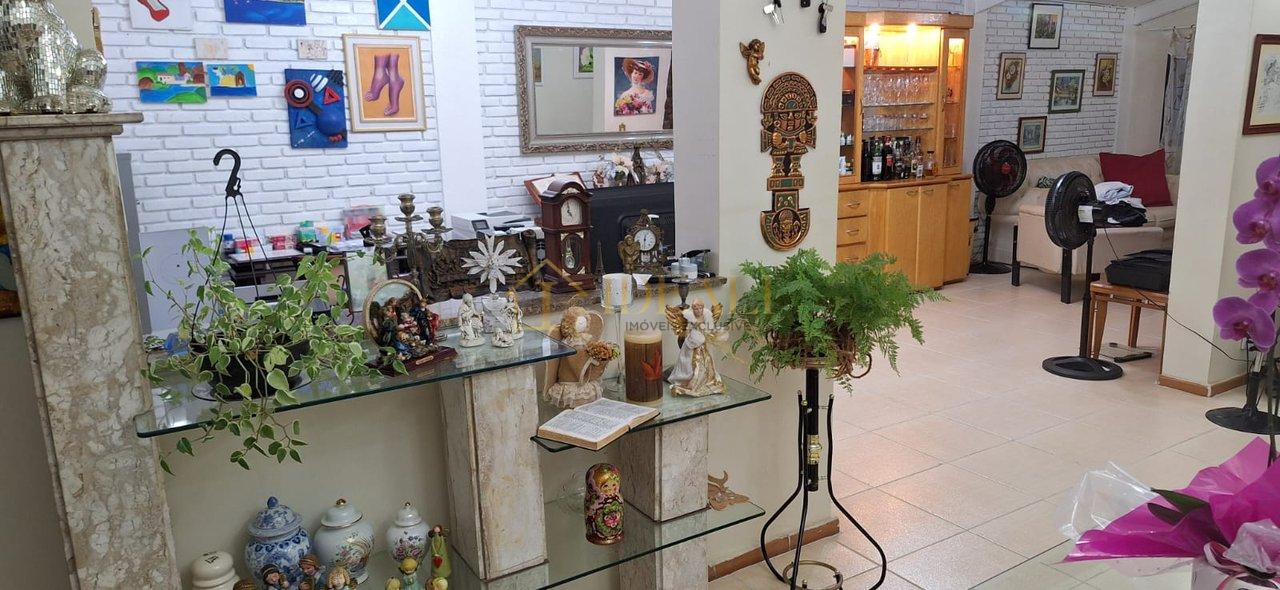 Linda casa na Vila Giglio, vista maravilhosa, próxima da Lucas  Atibaia - 