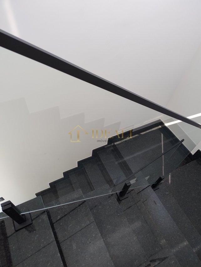 Lindo sobrado, recém construído na Vila Giglio, região nobre, a poucos passos da Lucas  Atibaia - 