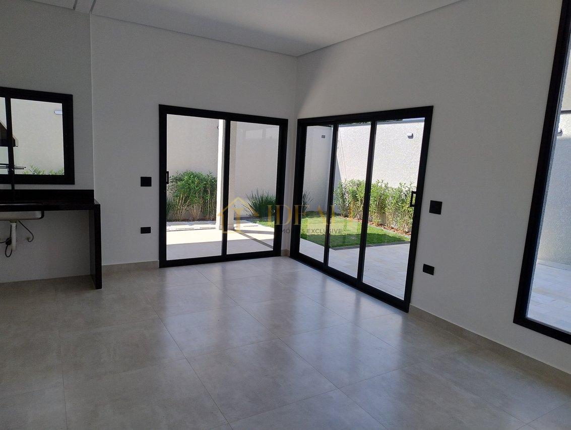 Lindo sobrado, recém construído na Vila Giglio, região nobre, a poucos passos da Lucas  Atibaia - 