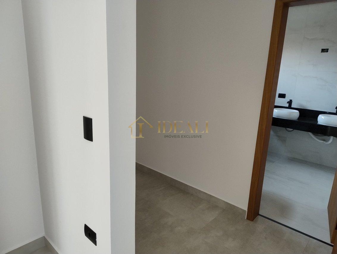 Lindo sobrado, recém construído na Vila Giglio, região nobre, a poucos passos da Lucas  Atibaia - 