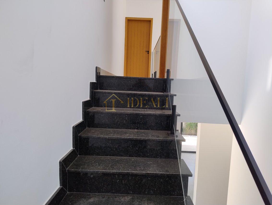 Lindo sobrado, recém construído na Vila Giglio, região nobre, a poucos passos da Lucas  Atibaia - 