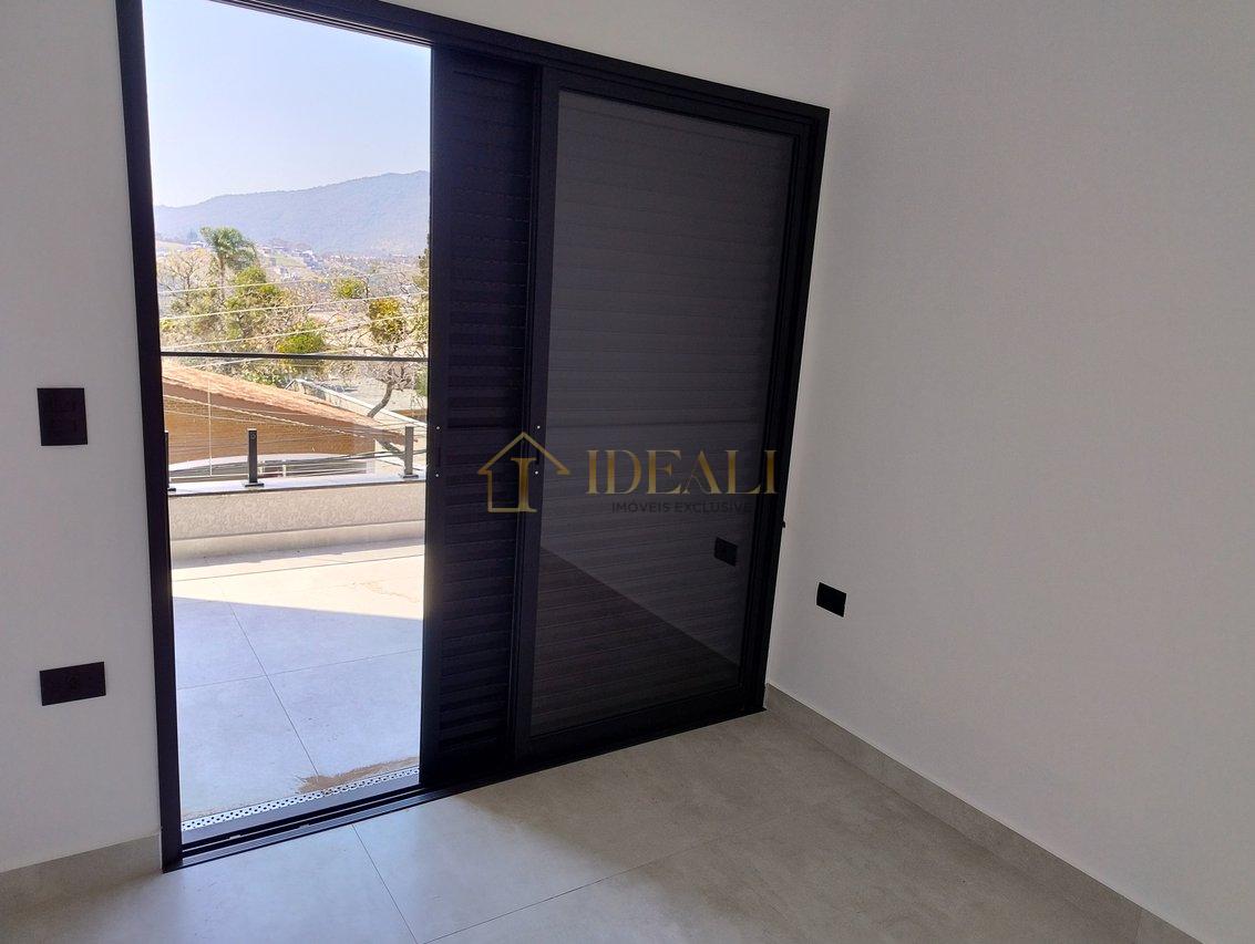 Lindo sobrado, recém construído na Vila Giglio, região nobre, a poucos passos da Lucas  Atibaia - 